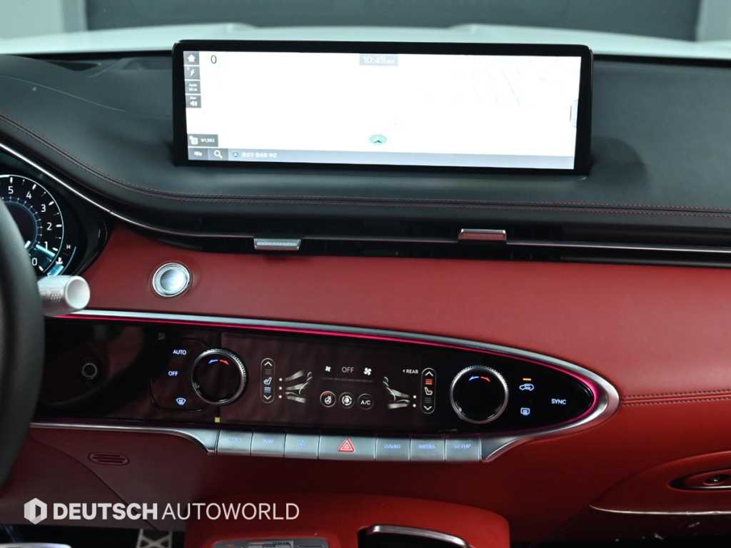Genesis GV70 — photo 14