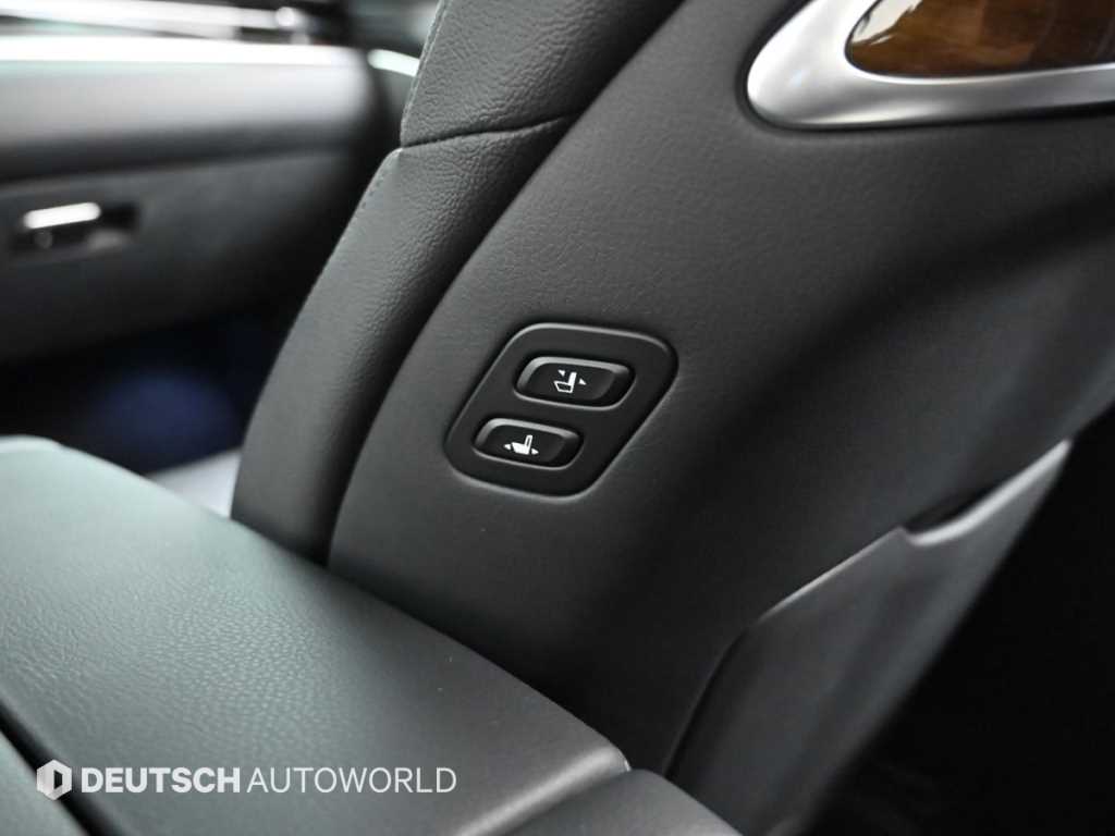 Kia K9 — photo 18