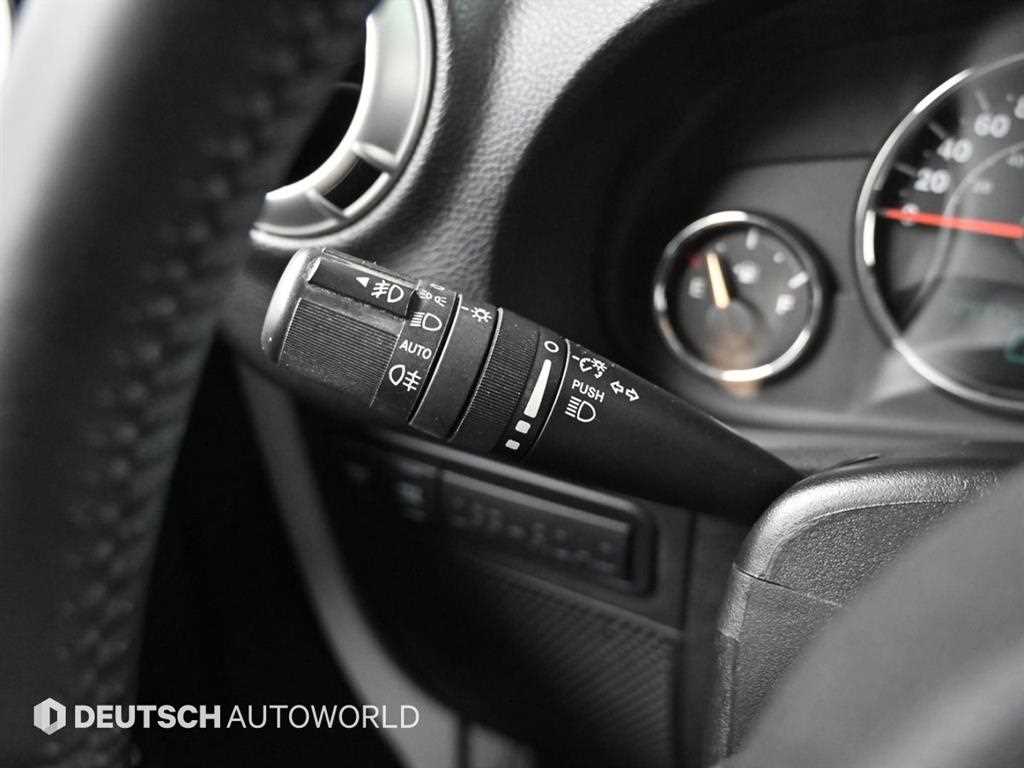 Jeep Wrangler — photo 16