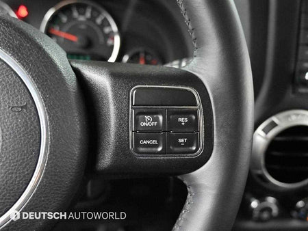 Jeep Wrangler — photo 17