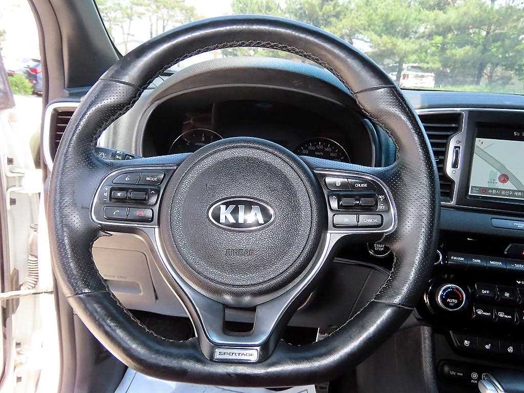 Kia Sportage — photo 08