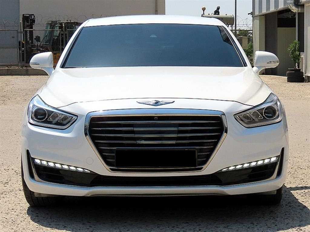 Genesis EQ900 — photo 01
