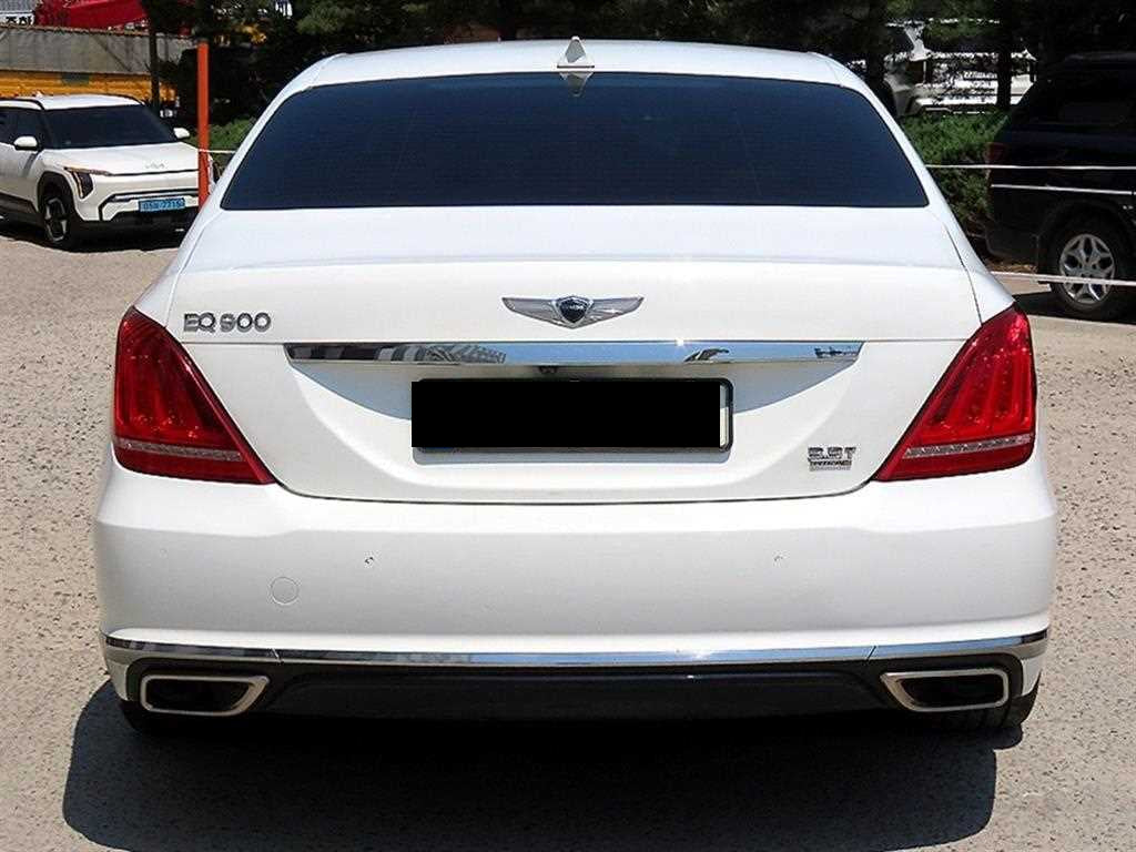 Genesis EQ900 — photo 04