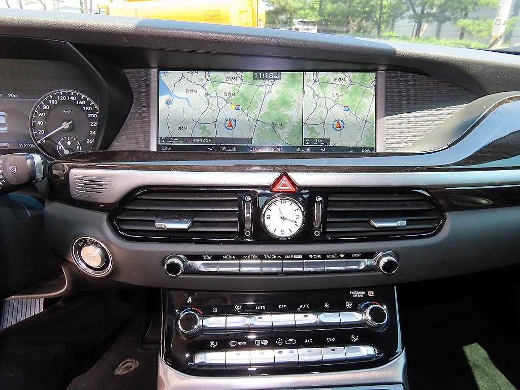 Genesis EQ900 — photo 13