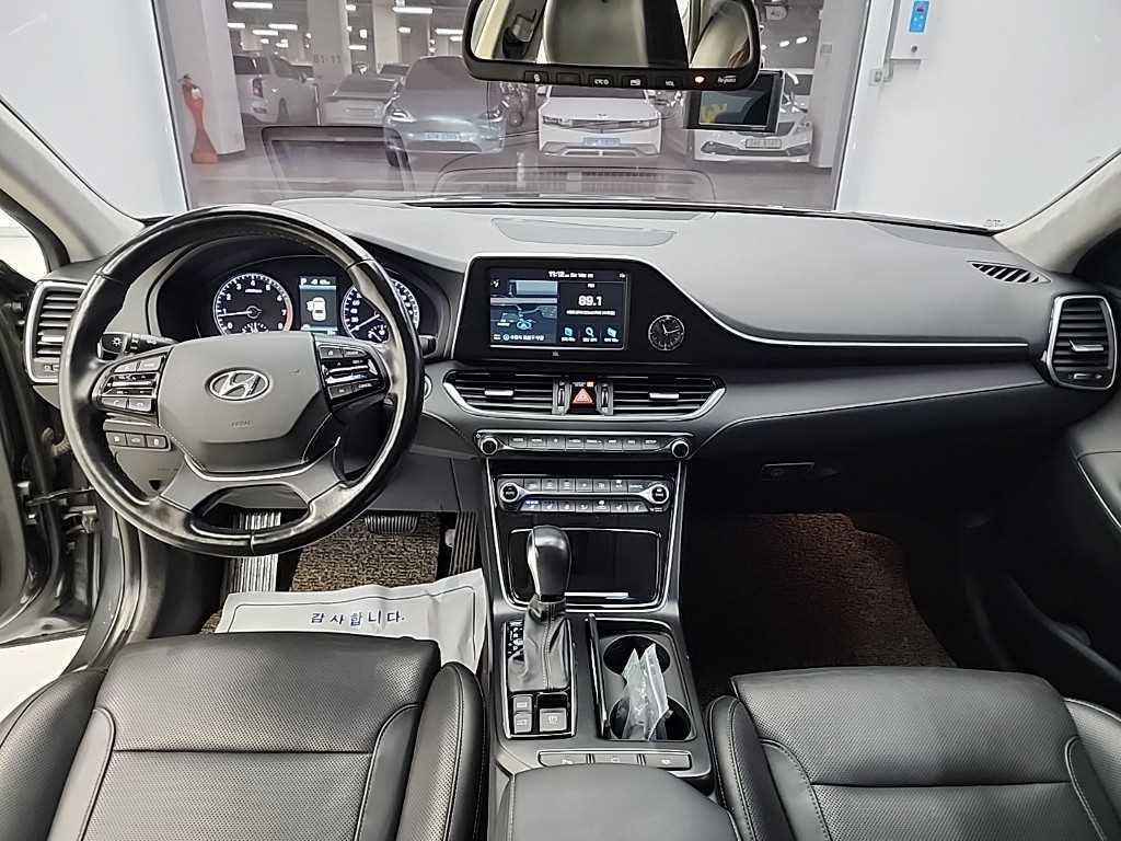 Hyundai Grandeur — photo 07
