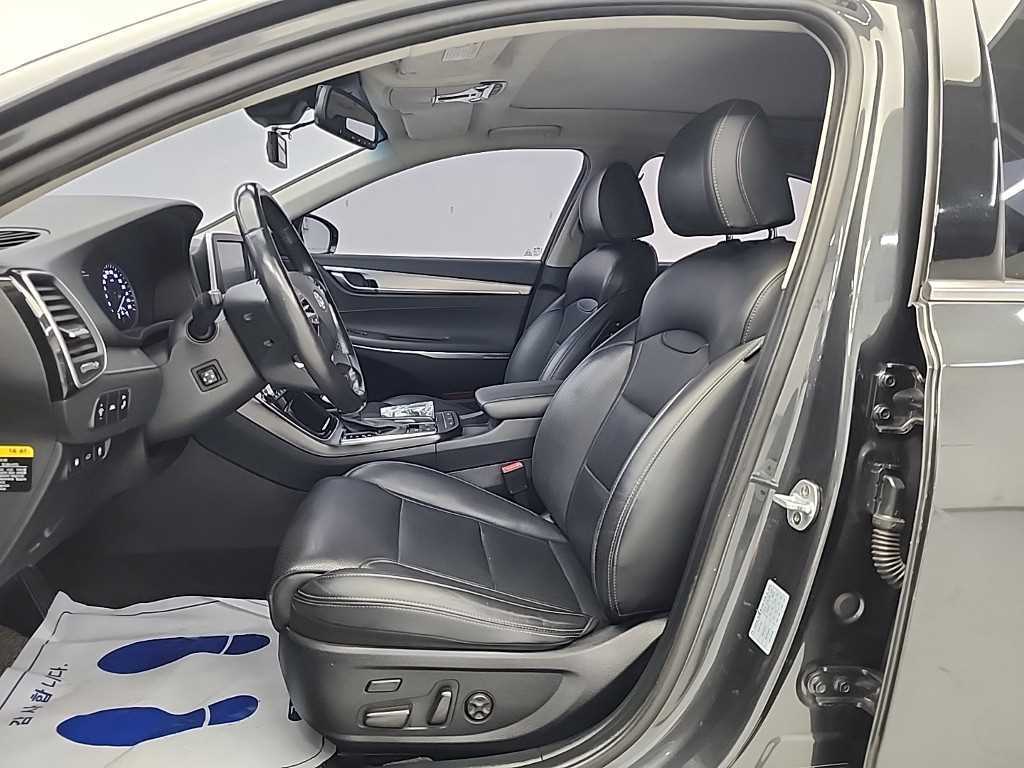 Hyundai Grandeur — photo 11