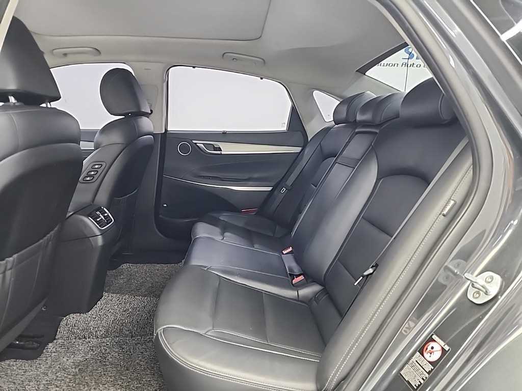 Hyundai Grandeur — photo 12
