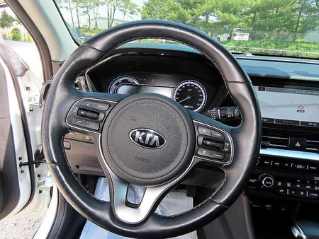 Kia Niro — photo 08