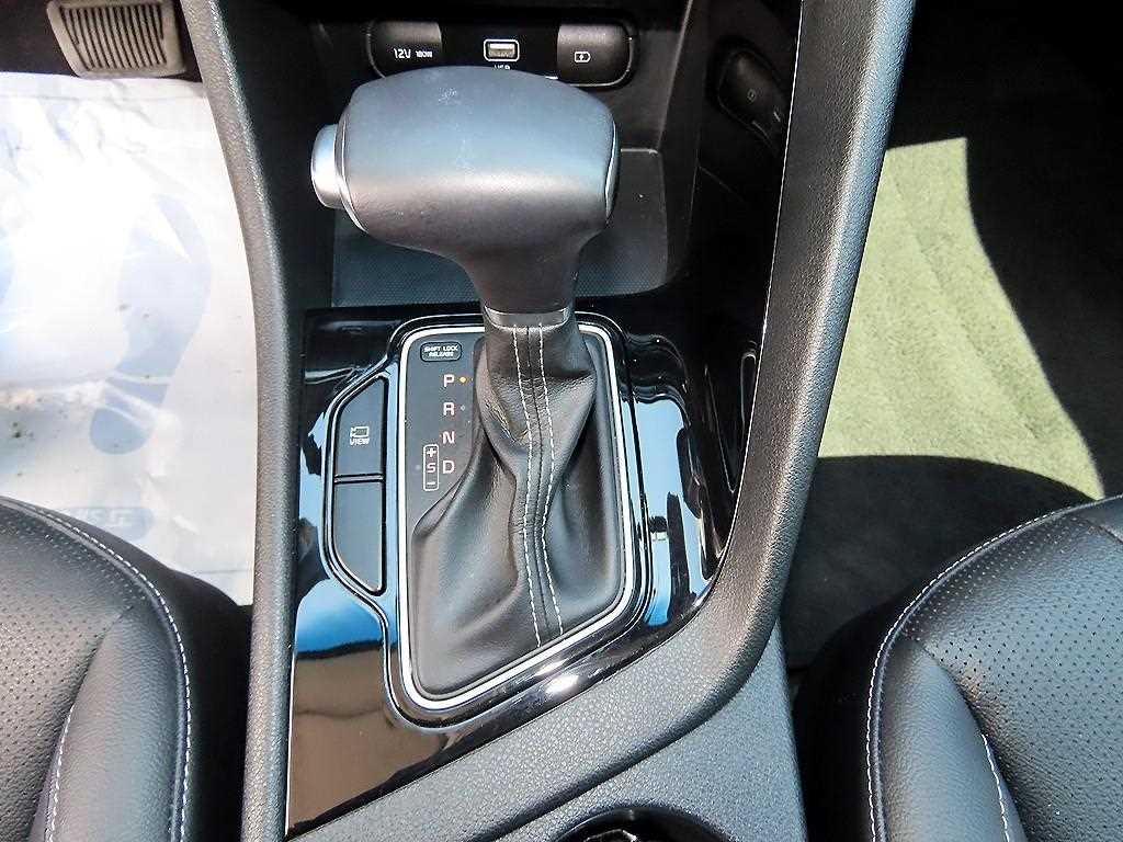 Kia Niro — photo 10
