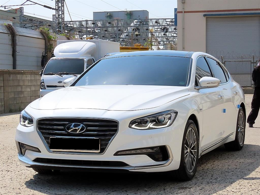 Hyundai Grandeur — photo 02