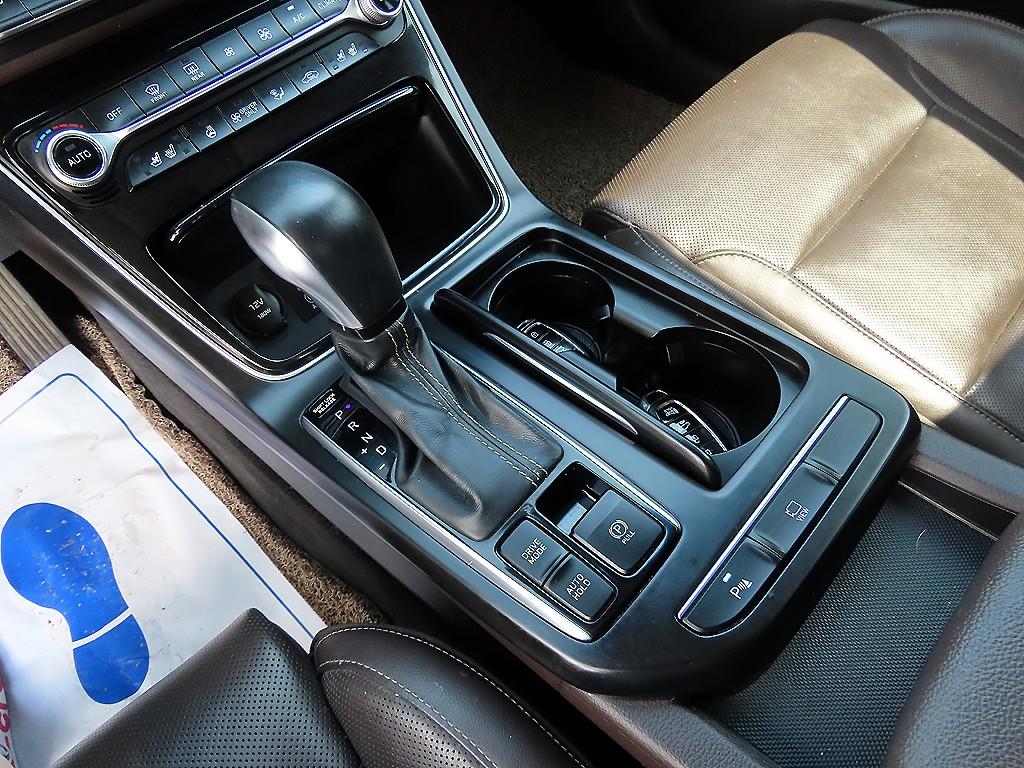 Hyundai Grandeur — photo 10