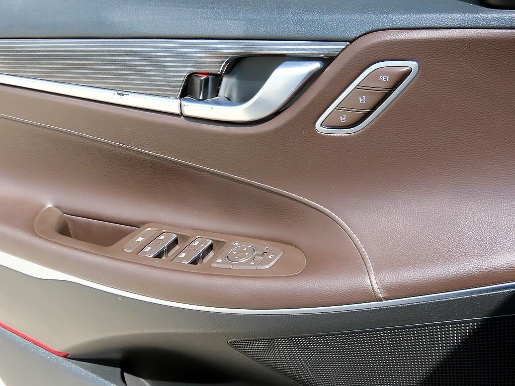 Hyundai Grandeur — photo 11