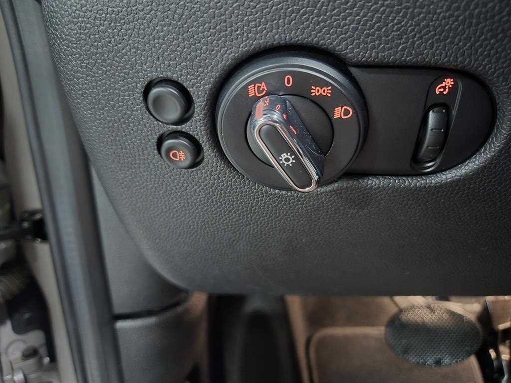 Mini Cooper — photo 08