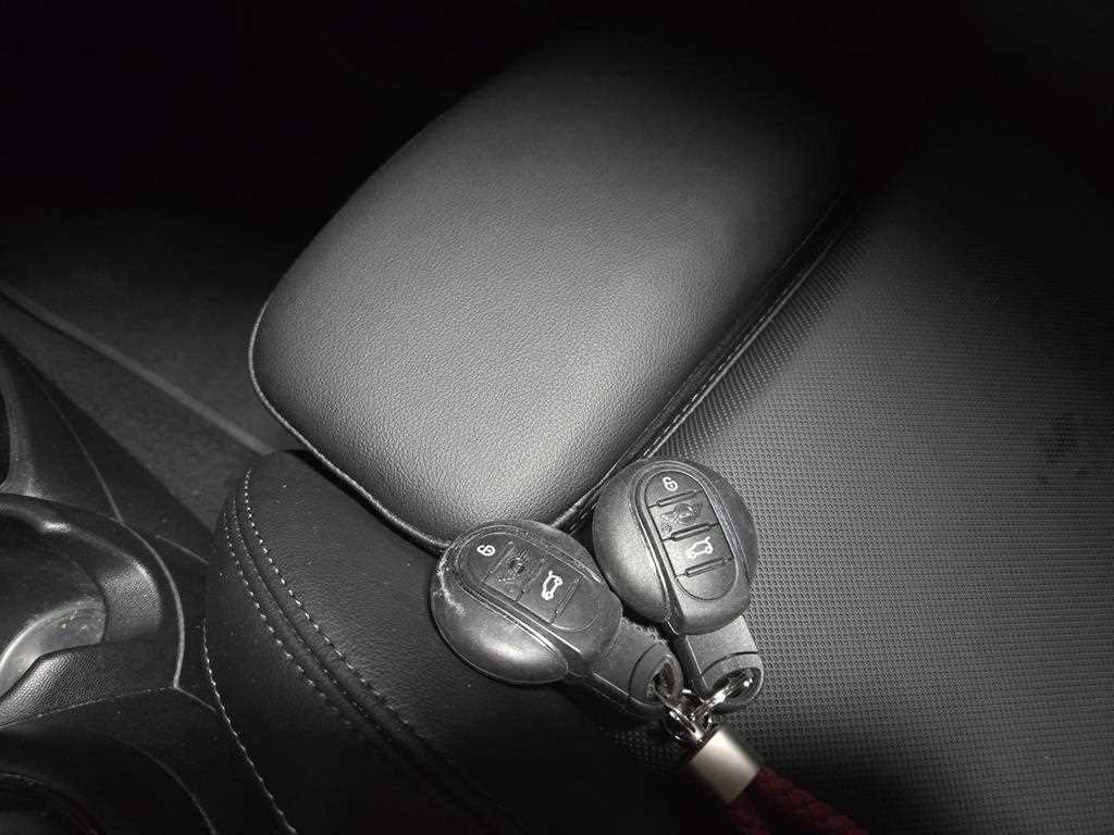 Mini Cooper — photo 14