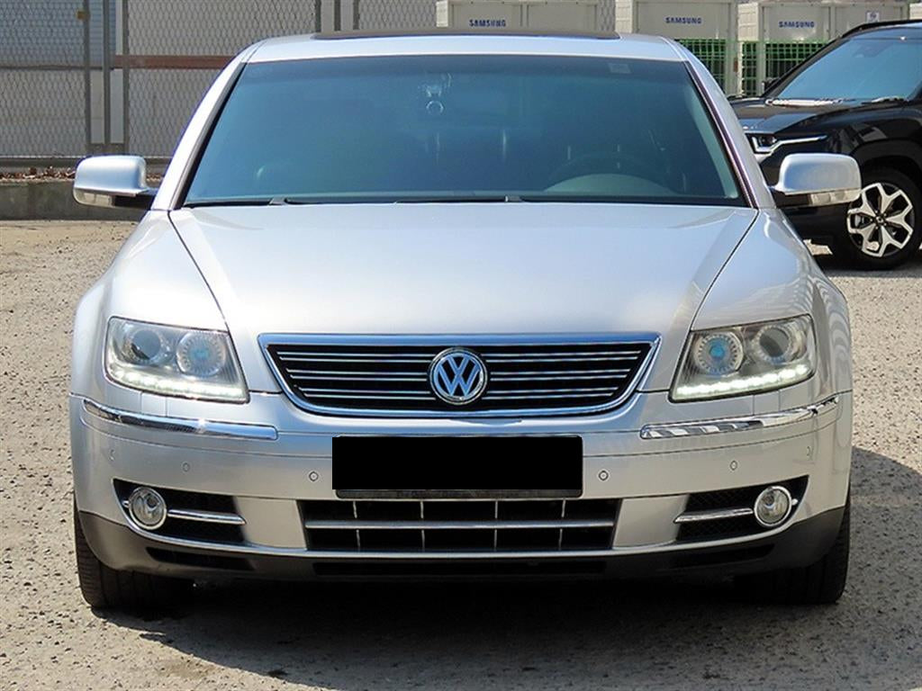 Volkswagen Phaeton — photo 01