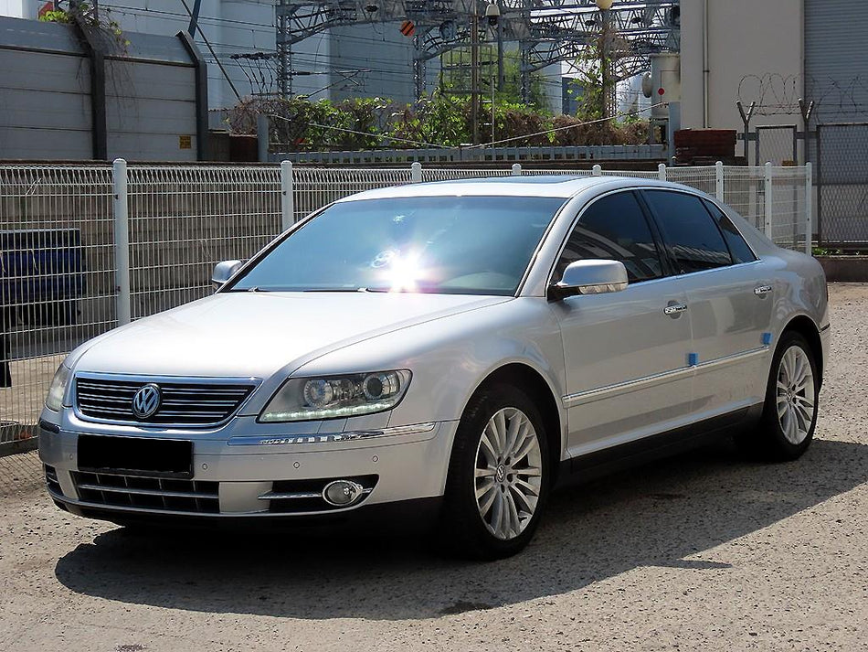 Volkswagen Phaeton — photo 02