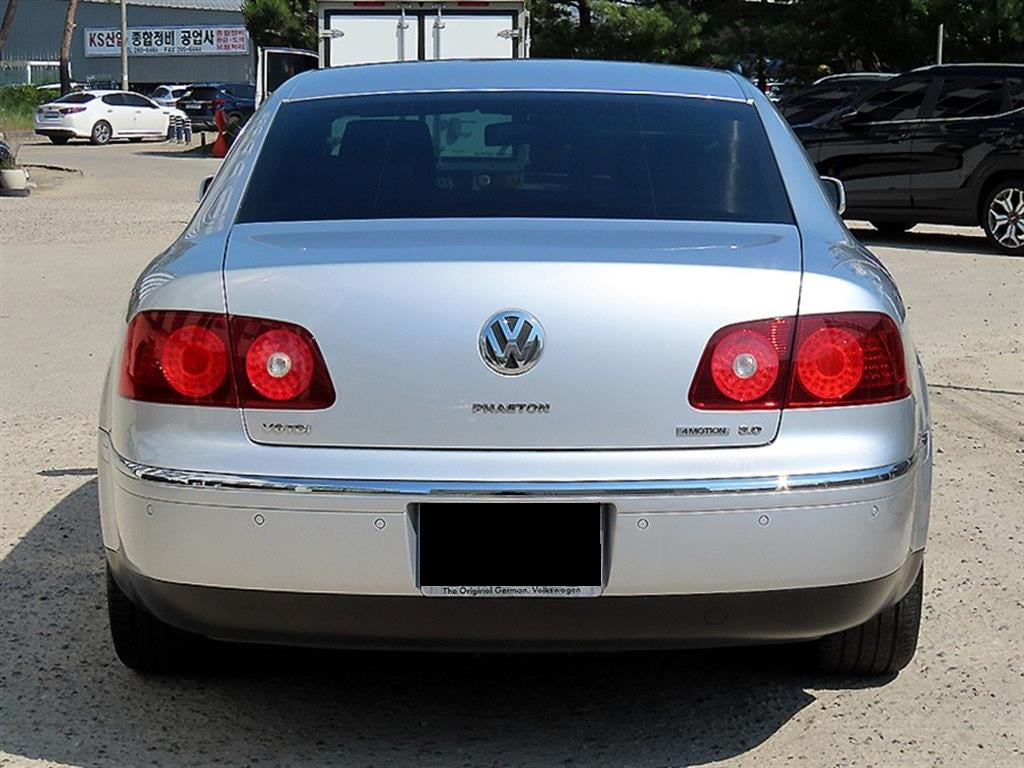 Volkswagen Phaeton — photo 04