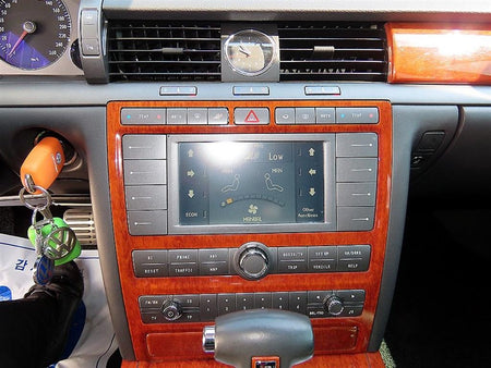 Volkswagen Phaeton — photo 13