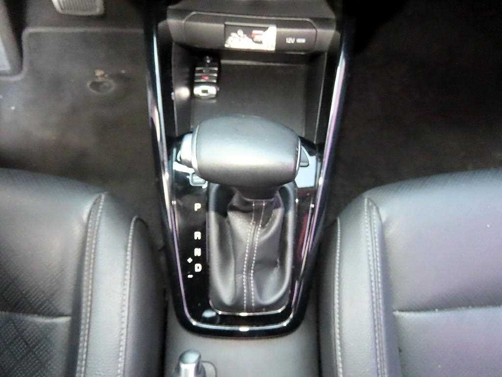 Kia Stonic — photo 10