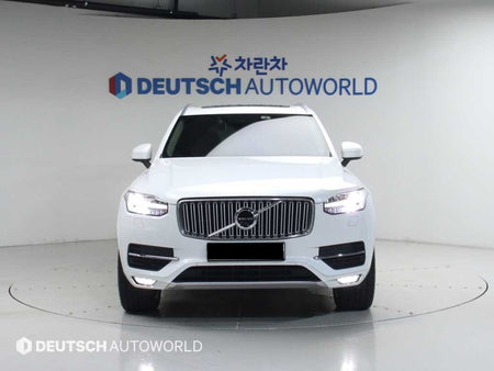 Volvo XC90 — photo 03