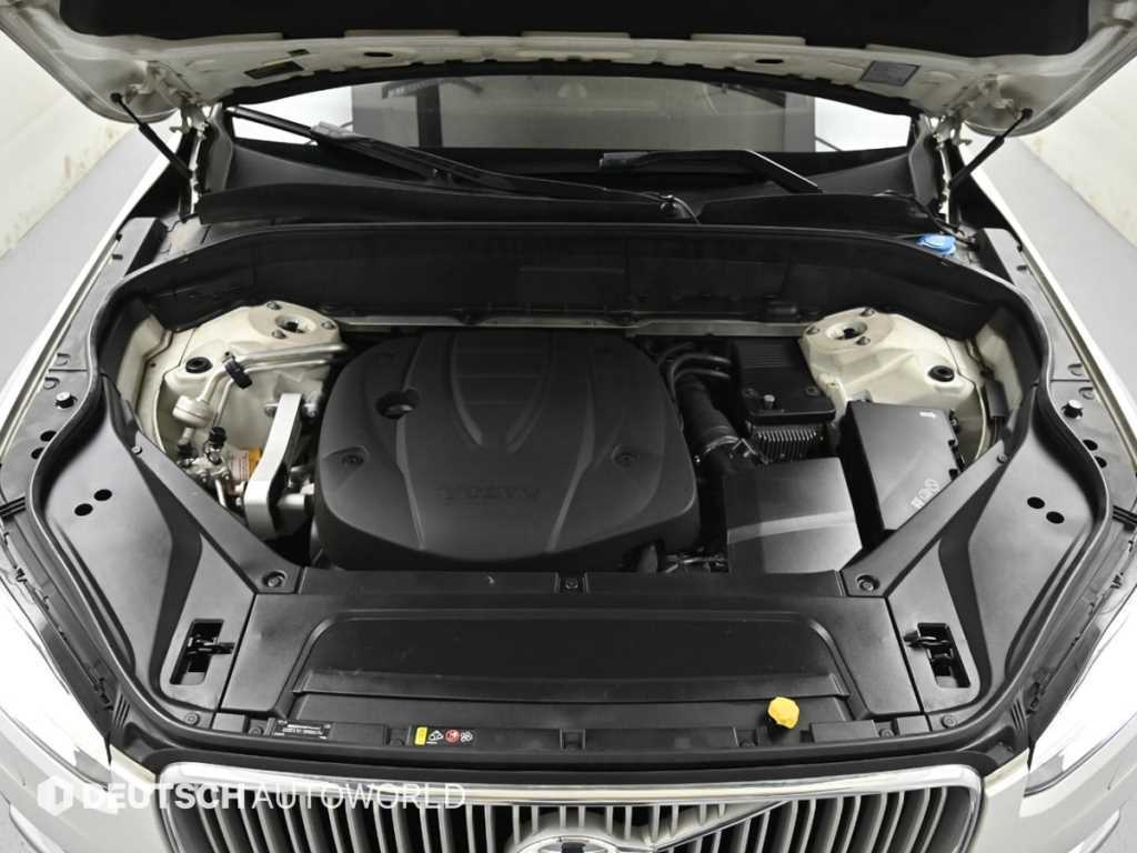 Volvo XC90 — photo 06