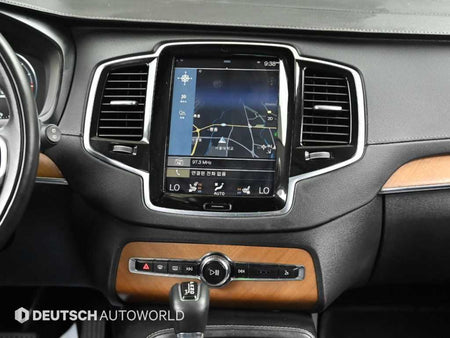 Volvo XC90 — photo 14