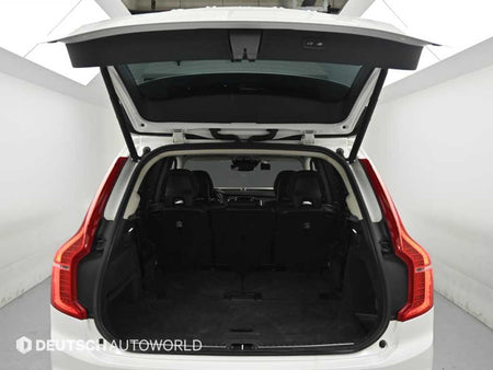 Volvo XC90 — photo 19