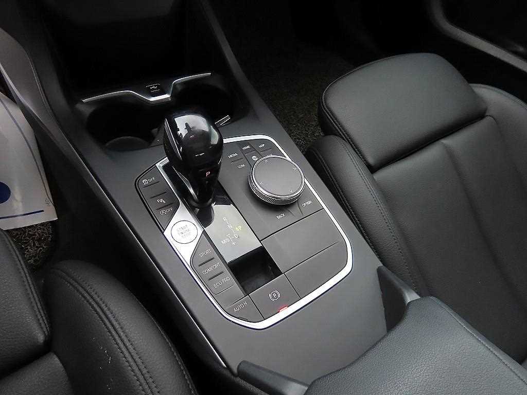 BMW 2-Series — photo 10