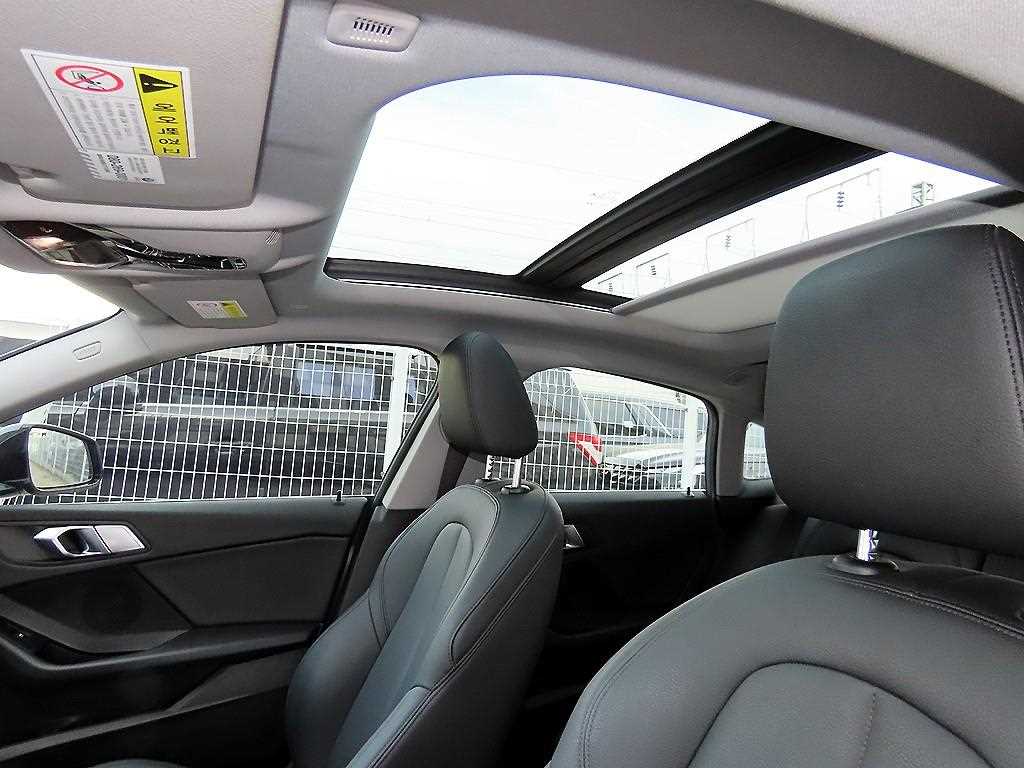BMW 2-Series — photo 17