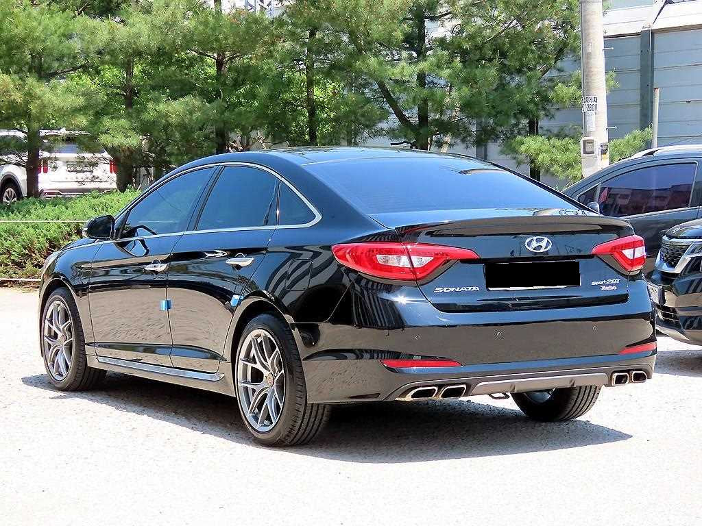 Hyundai Sonata — photo 03