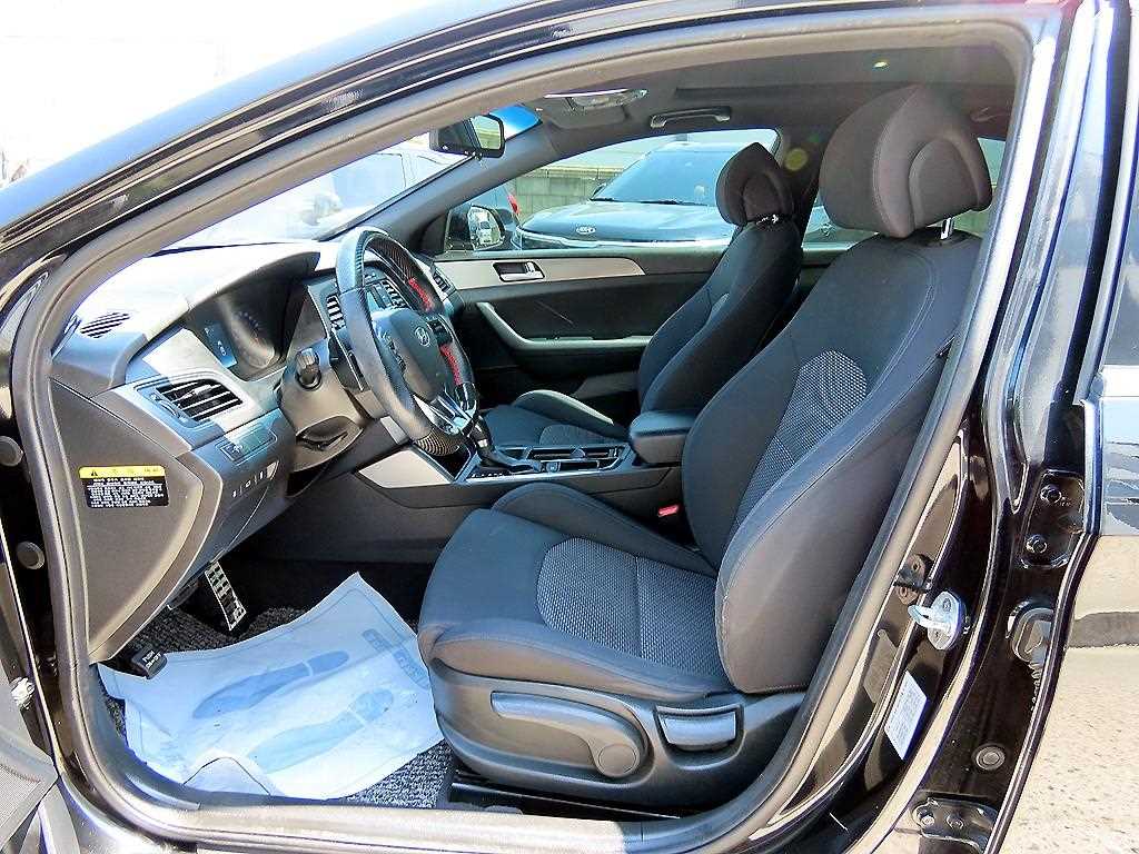 Hyundai Sonata — photo 05
