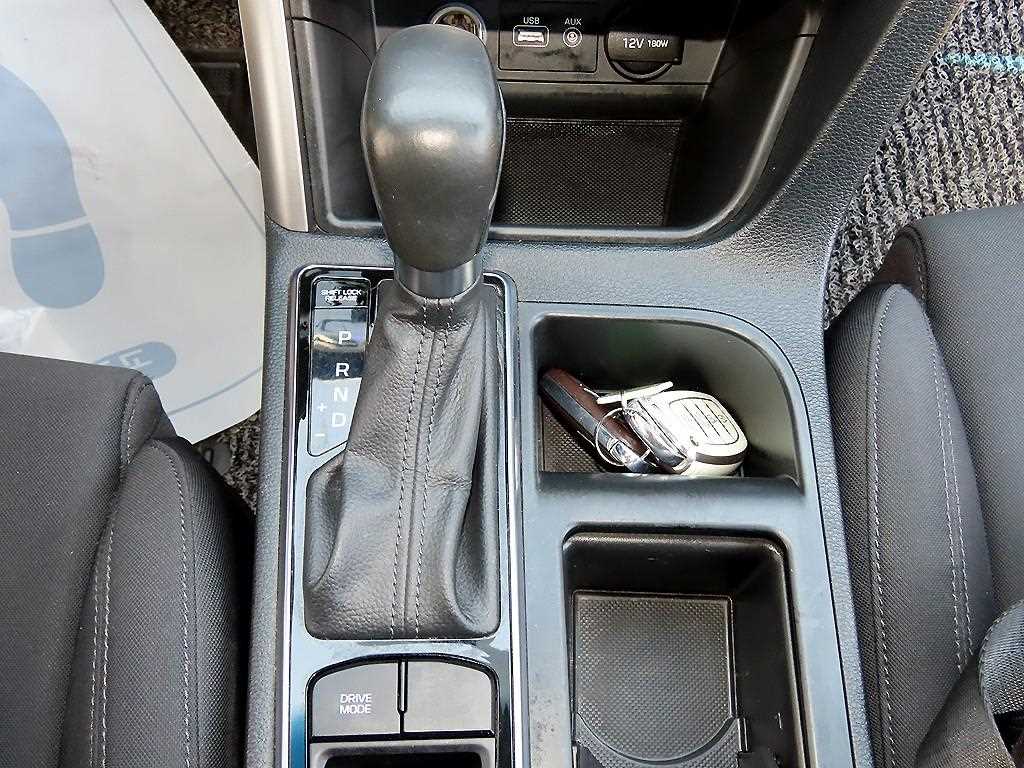 Hyundai Sonata — photo 11