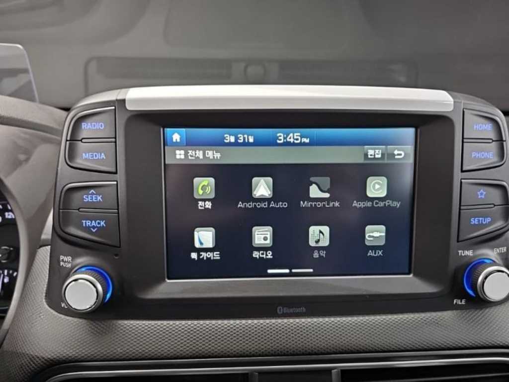 Hyundai Kona — photo 09
