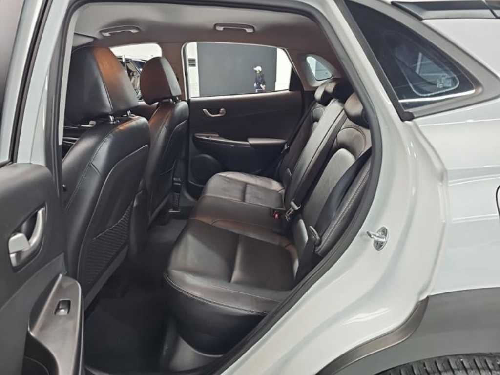 Hyundai Kona — photo 16
