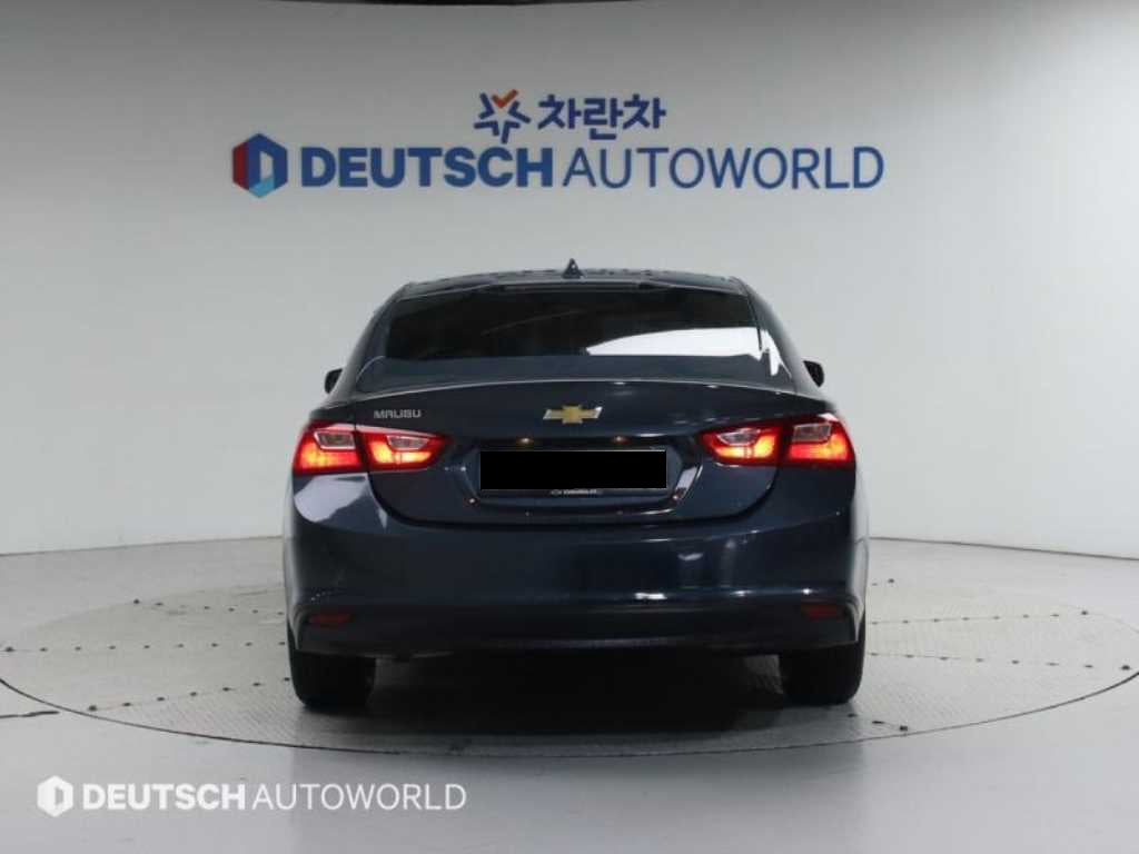 CHEVROLET Malibu — photo 04