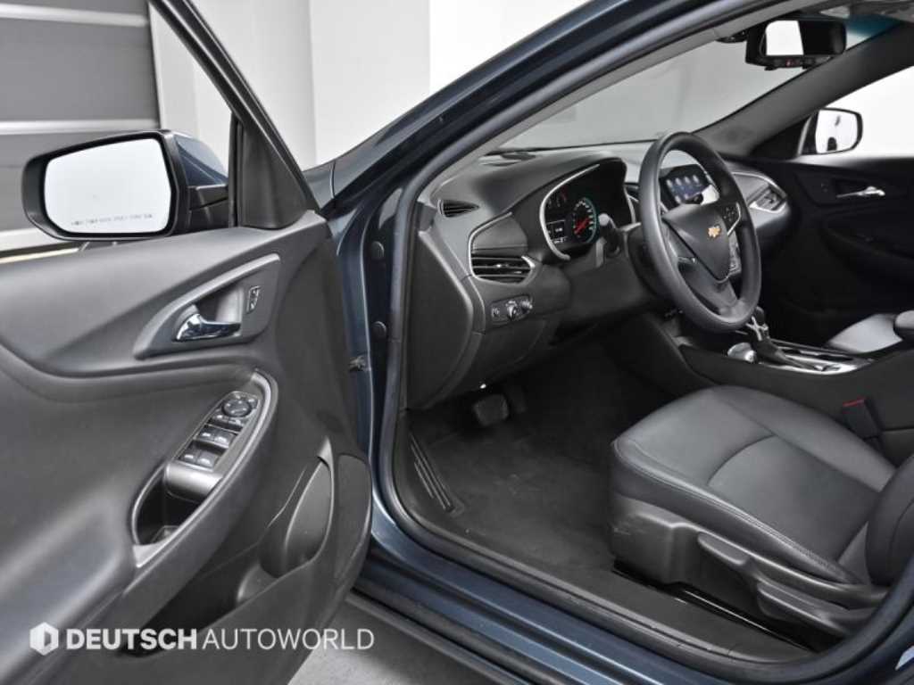 CHEVROLET Malibu — photo 11