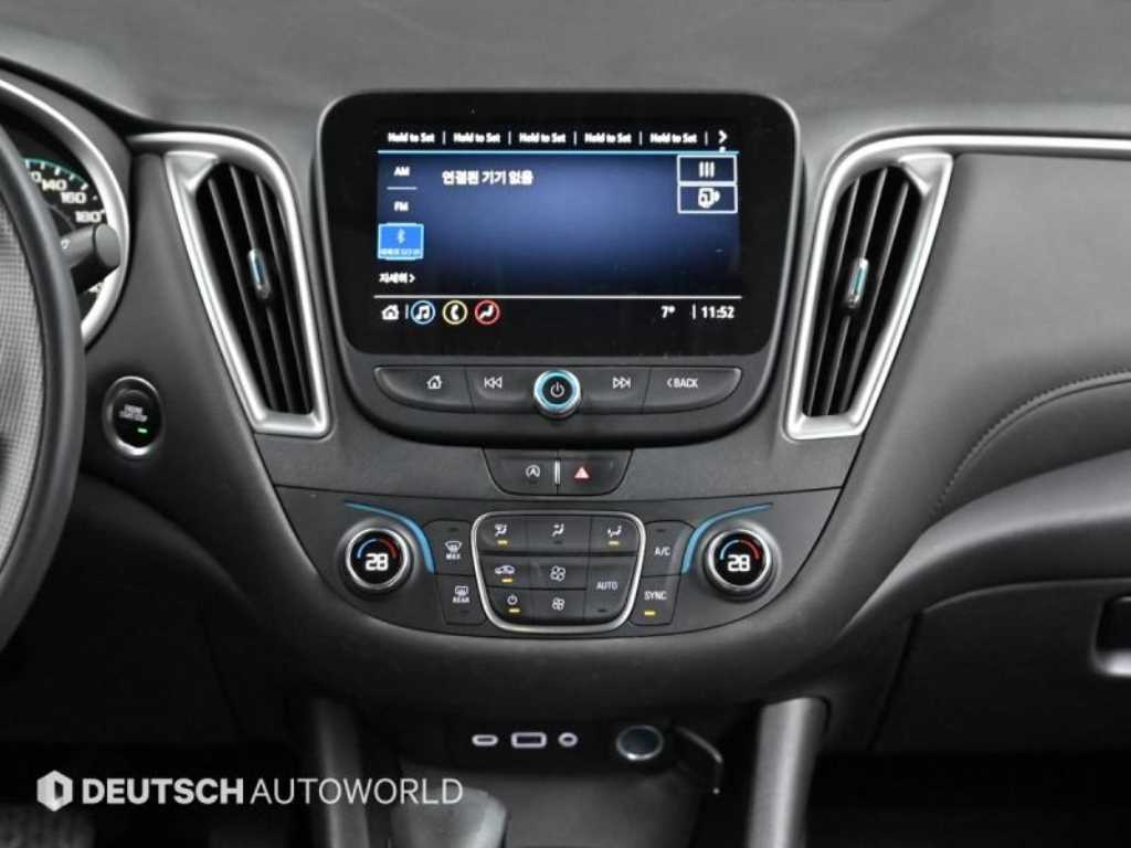 CHEVROLET Malibu — photo 14
