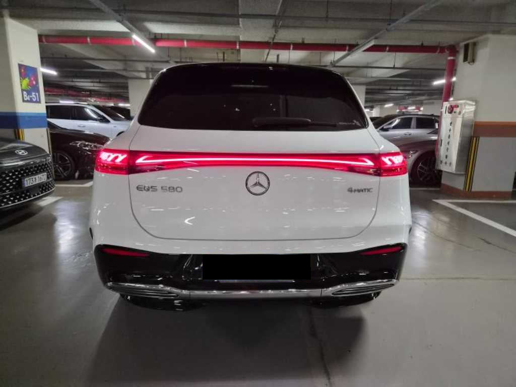 Mercedes-Benz EQS — photo 04
