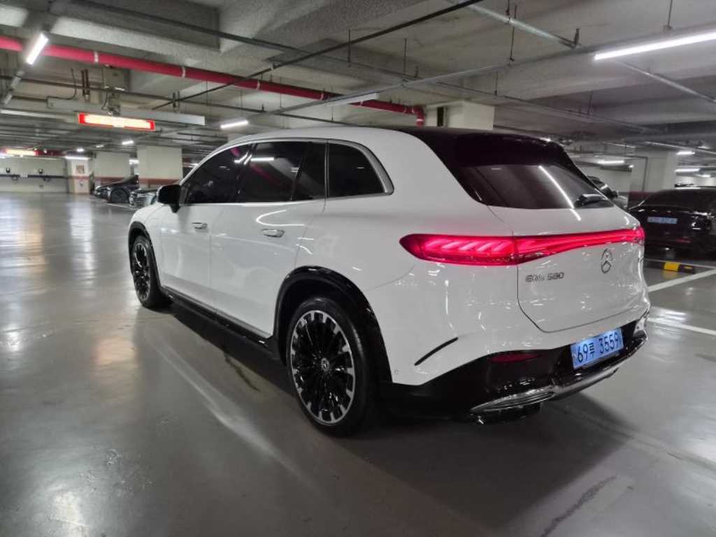 Mercedes-Benz EQS — photo 05