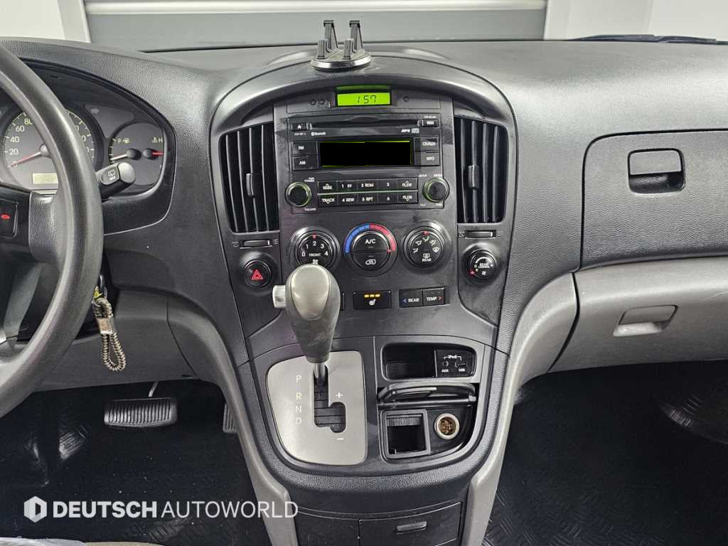 Hyundai Starex — photo 14