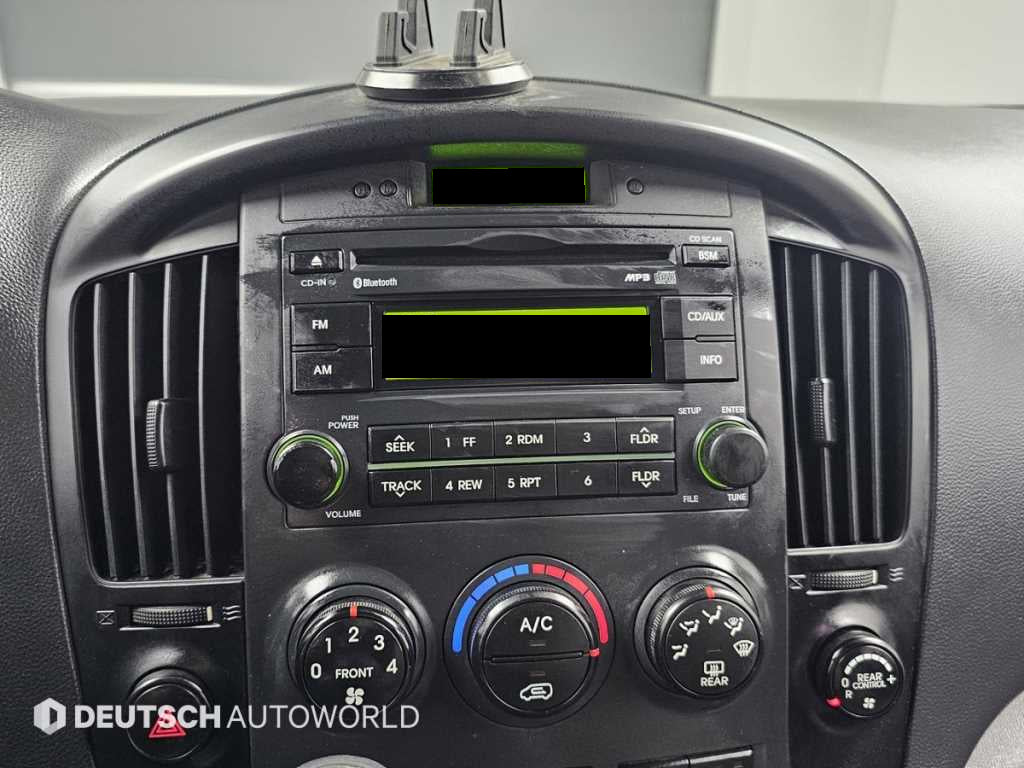 Hyundai Starex — photo 17