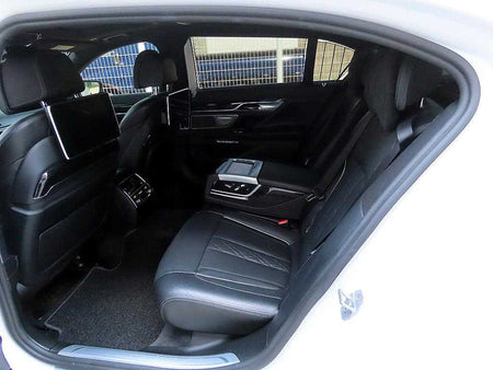 BMW 7-Series — photo 06