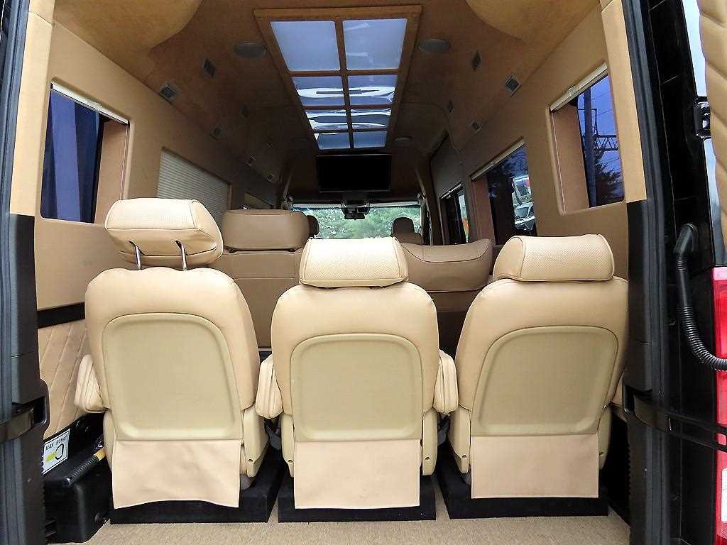 Hyundai Solati — photo 17