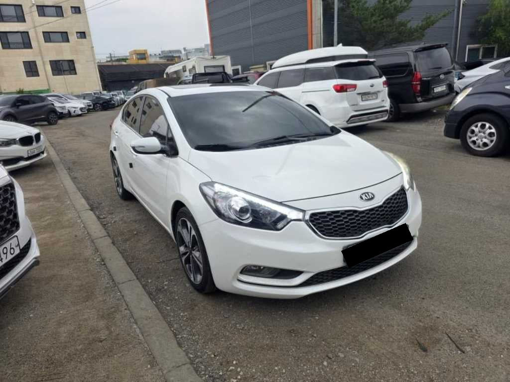 Kia K3 — photo 01