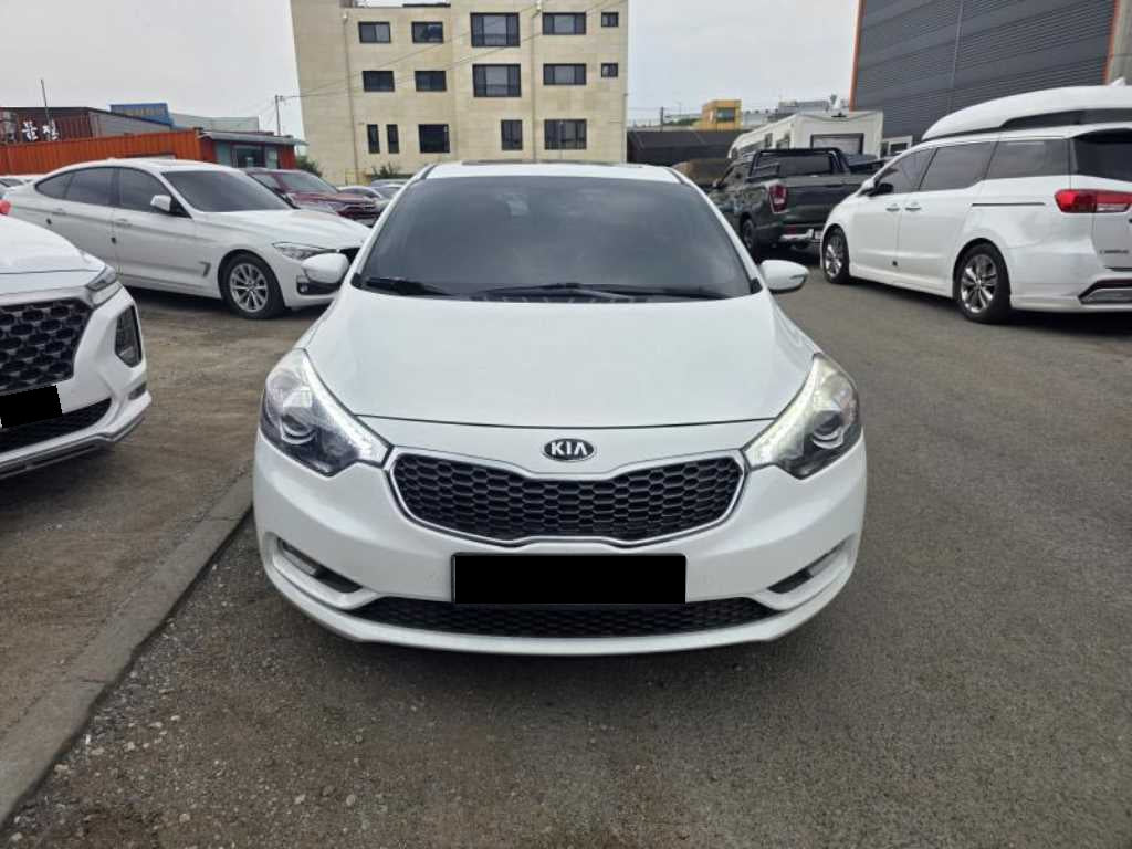 Kia K3 — photo 02