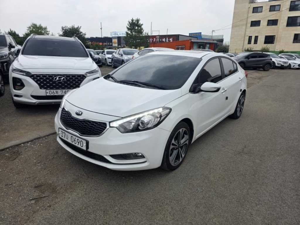 Kia K3 — photo 03