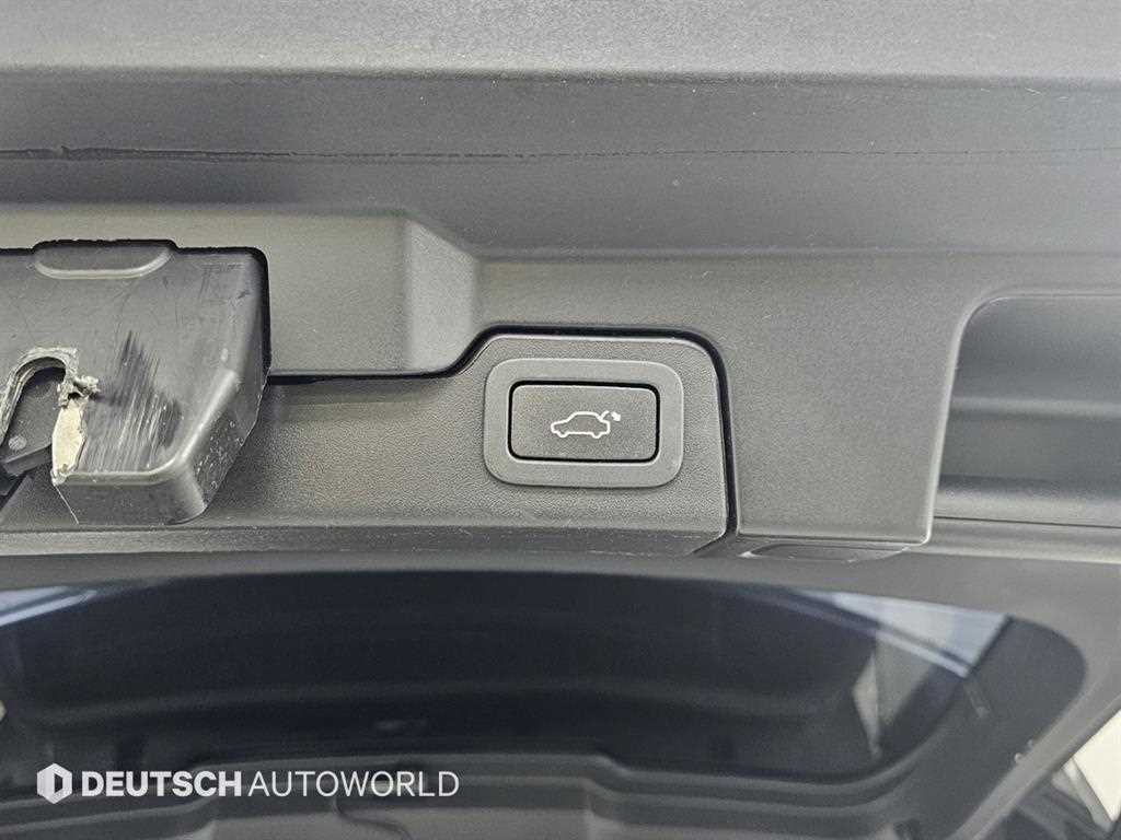 Land Rover Range Rover Evoque — photo 20