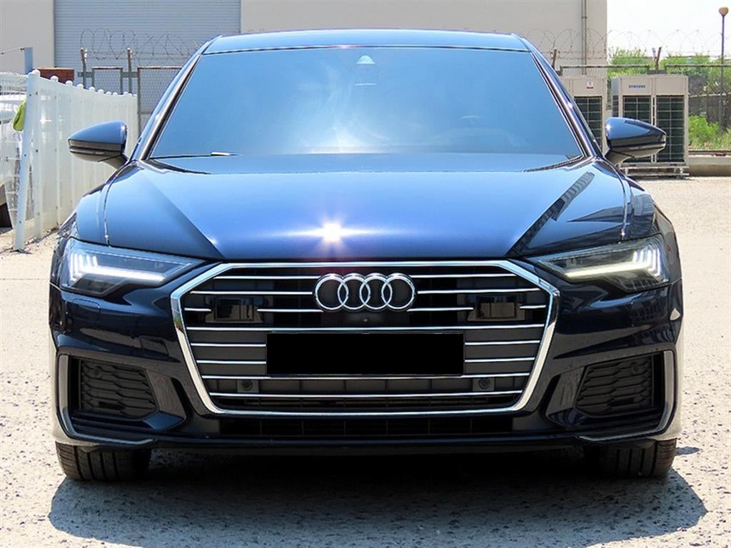 Audi A6 — photo 01