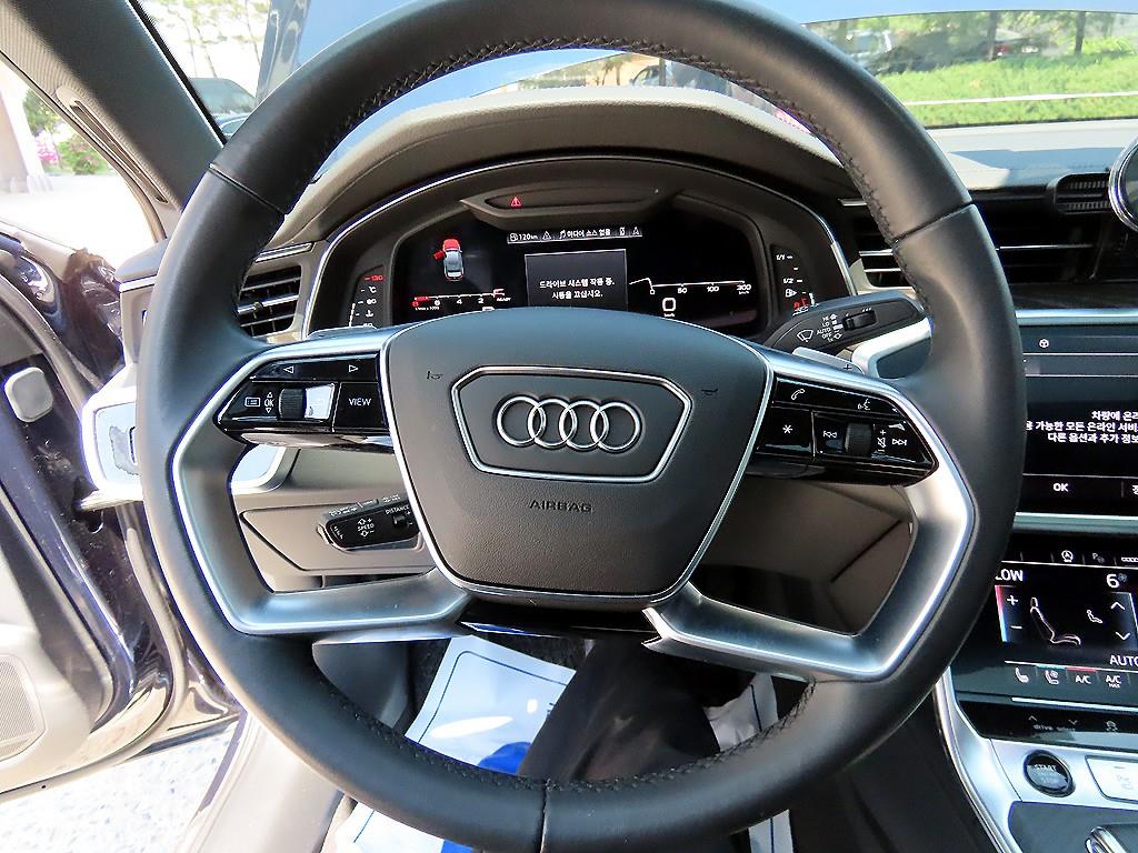 Audi A6 — photo 08