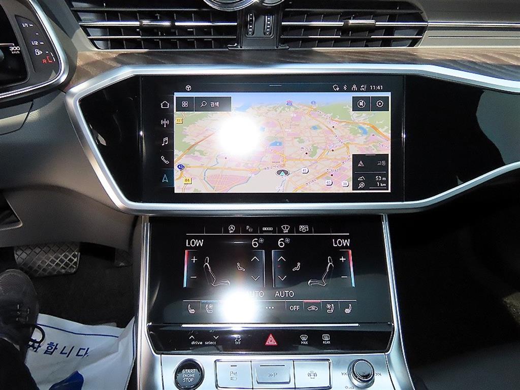 Audi A6 — photo 13